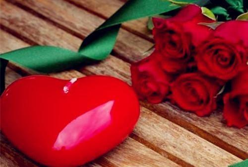 八首经典深情诗词：情人节，在古诗词中一起浪漫的过