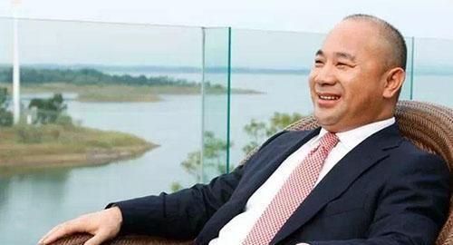 中国最神秘富豪被曝出 身价千亿 年收入5000亿 旗下还有万亿资产