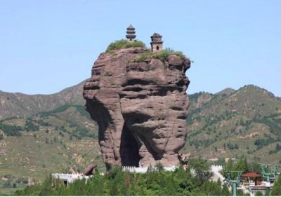​中国最“神秘”的塔：建在40米巨石上，近代无人能上，建造成谜
