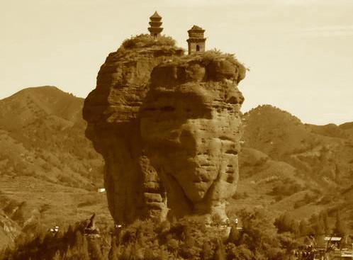 中国最“神秘”的塔：建在40米巨石上，近代无人能上，建造成谜