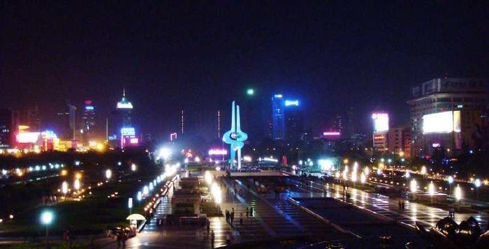 中国最大的8个广场：天安门排第三，第一是它的四倍，曾是垃圾场