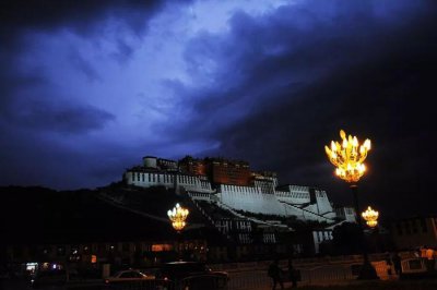 ​你见过布达拉宫夜景吗？