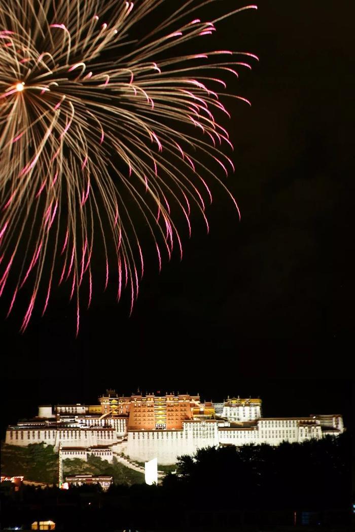 你见过布达拉宫夜景吗？