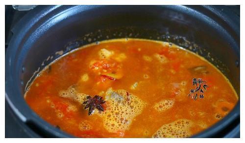 西红柿土豆炖牛肉的正确做法，牛肉香软，汤汁可口，学会不求人