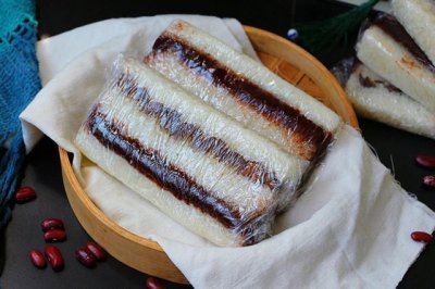 ​天津街头小吃之江米切糕，层次分明，软糯香甜，做法太简单了