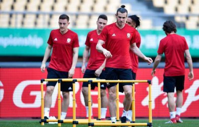 ​中国杯战威尔士一触即发！这11人是里皮心中最强国足阵容？