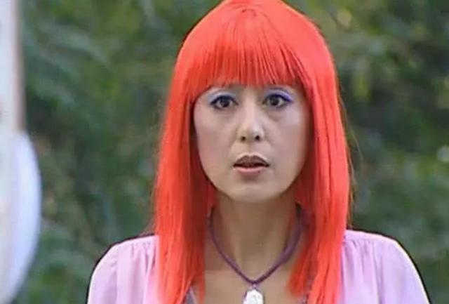 童年回忆《巴啦啦小魔仙》，小蓝姐姐一人分饰多角，你发现了吗？