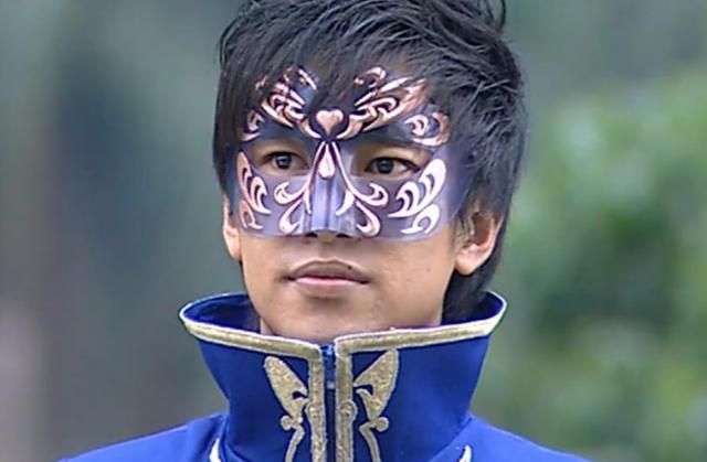 童年回忆《巴啦啦小魔仙》，小蓝姐姐一人分饰多角，你发现了吗？