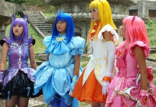 童年回忆《巴啦啦小魔仙》，小蓝姐姐一人分饰多角，你发现了吗？