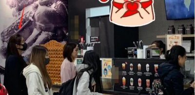 ​王祖贤才是“逆袭式”长大?童年朝天鼻小眼睛,跟美完全不沾边!