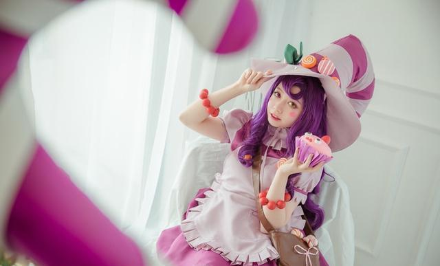 英雄联盟糖果女巫璐璐cos，你想尝尝我的糖果吗？