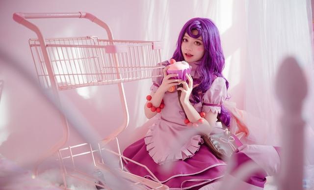 英雄联盟糖果女巫璐璐cos，你想尝尝我的糖果吗？