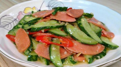 ​制作简单的黄瓜炒火腿肠，就算你是厨房小白，也能一分钟学会