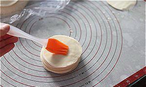 做春饼用热水跟冷水都不对，教你正确的做法，保证柔软不硬