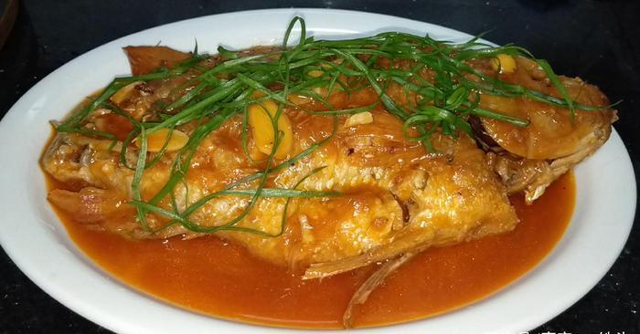 快过年了，鱼肉试过这样吃吗？做法简单又好吃，做一条待客真有面