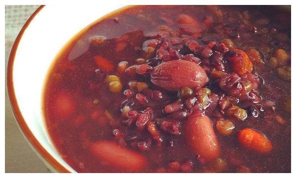 花生红枣汤的做法大全