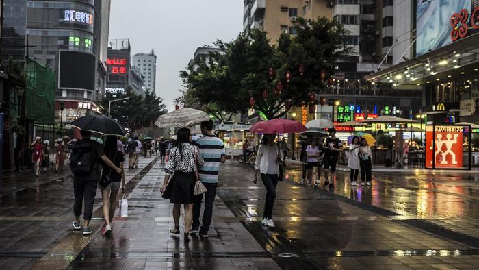 中国最挤十大街道,前三连北上广影子都没有,外滩才倒数第三!