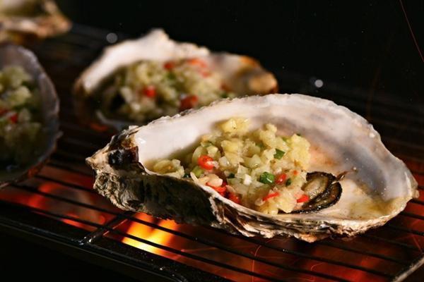 丹麦生蚝泛滥，求救中国“吃货”，国内网友回应：备上大酱