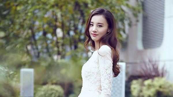 两人相差十岁因戏生情，恋爱15天闪婚，如今成为“宠妻达人”