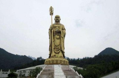 ​中国最大地藏菩萨：总耗资15亿打造，高155米重1000余吨