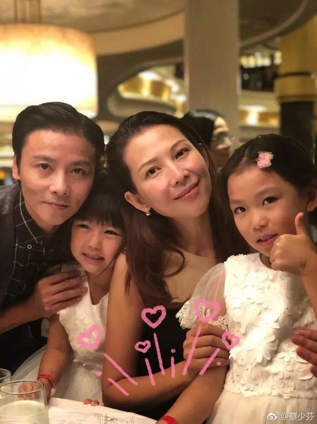 蔡少芬怀三胎：好姻缘不怕晚