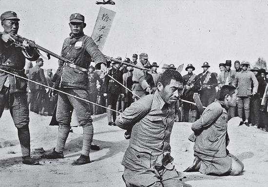 中国当代最大汉奸，去日本留学后就抨击祖国，不久后报应来了