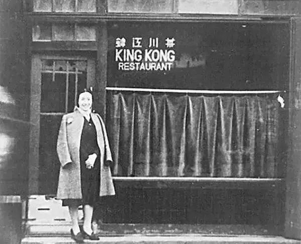 从青楼女到将军妻，离婚创业成富豪，杜月笙也敬她三分