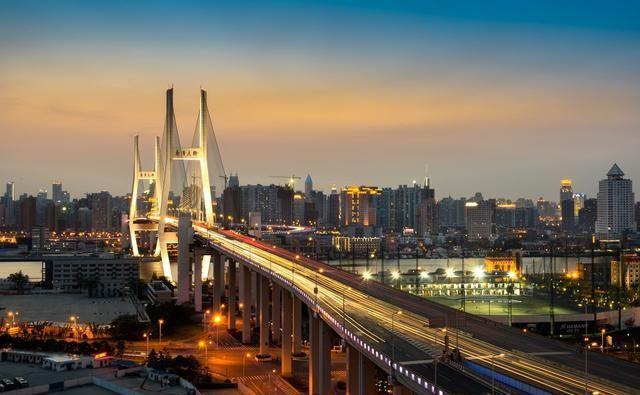 中国最美的大桥，全长846米耗资8.2亿，老外看后都满口称赞