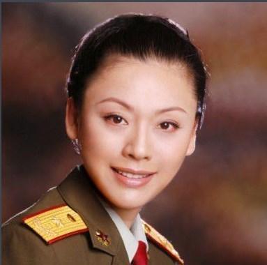 中国最美少将刘敏，年轻时容貌绝姿倾倒一片，如今老公身陷囹圄！