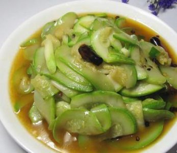 ​重庆地道的炝炒做法，西葫芦香脆，香辣适中，教大家做菜的小技巧