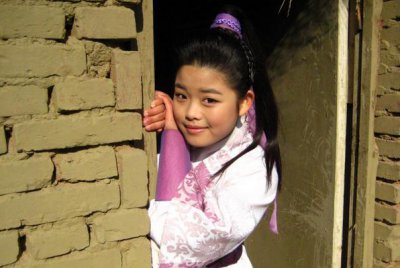 ​“最丑童星”莫小贝长大成功逆袭，如今一张高级脸亮相