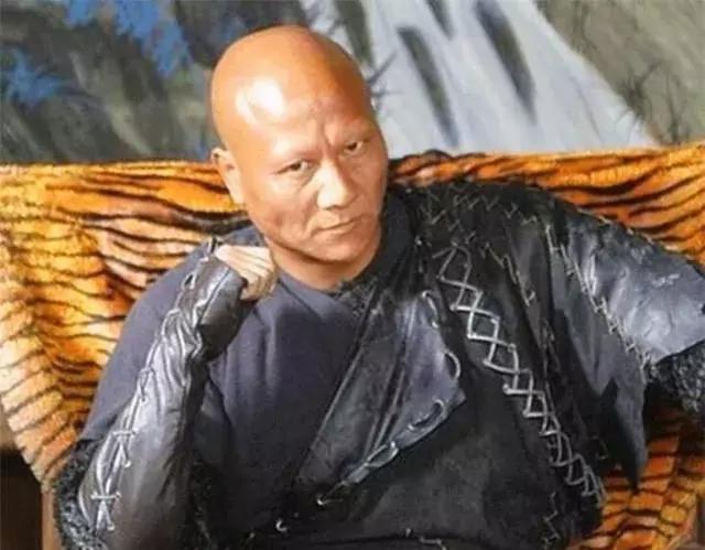 入行36年,没演过一个好人,但是却娶了娱乐圈最漂亮的明星