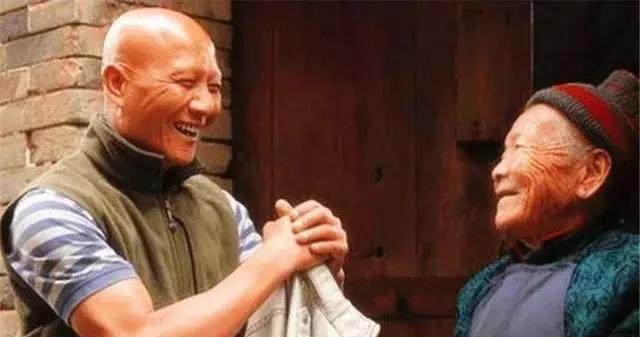 入行36年,没演过一个好人,但是却娶了娱乐圈最漂亮的明星