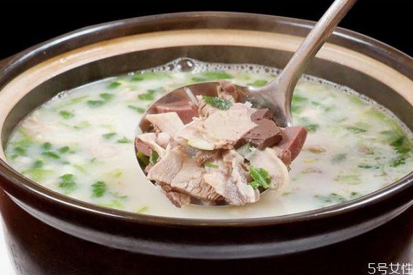 羊肉汤可以放香菇吗 香菇羊肉汤食谱