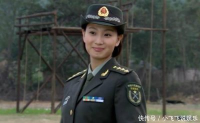 ​她被誉为“最美军花”，曾和吴京在剧中厮打，今34岁仍然单身