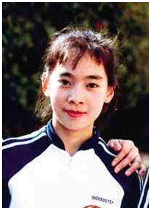 她是中国体操第一人,曾帮张怡宁嫁入豪门,自身婚姻却充满不幸