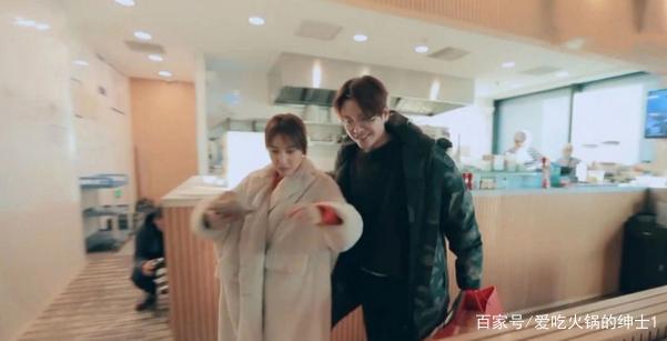 吴昕徐海乔节目被组CP, 两人参加《快本》时,小互动太暖心