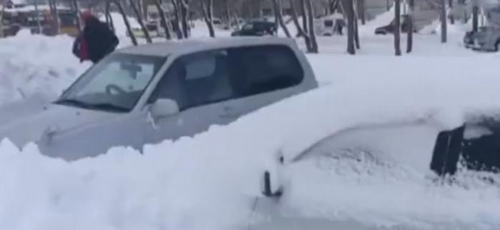 俄罗斯的冬天到底有多冷?最低零下72摄氏度,人们不敢户外撒尿