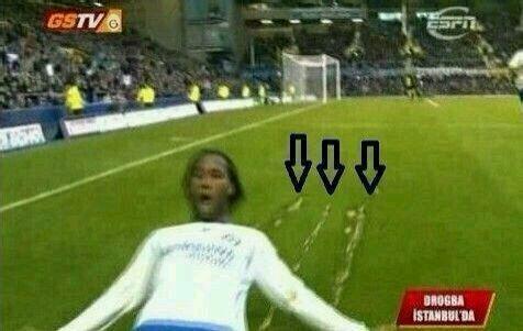 最伟岸的雕像不是亨利滑跪,而是被纳粹杀害的他们