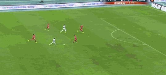 中超人物:阿奇姆彭——“津门虎”泰达队快速奔跑的力量