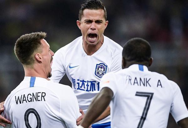 中超人物:阿奇姆彭——“津门虎”泰达队快速奔跑的力量