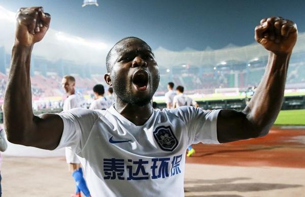 中超人物:阿奇姆彭——“津门虎”泰达队快速奔跑的力量