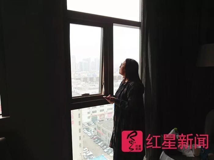 16岁女儿教室被同学奸杀 单亲母亲为保存证据换了6个手机