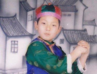 ​“渣男”陈翔的毁灭史，以及无缝对接的9个女人