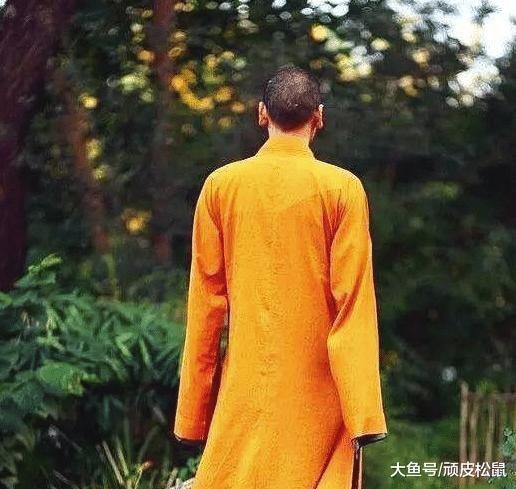 中国最帅和尚火了, 遭无数富婆追捧, 现已清修至方丈