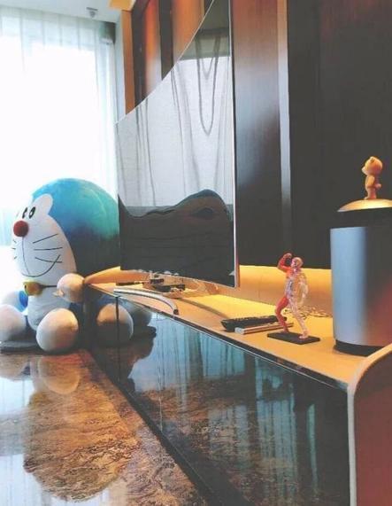 郑爽在上海随手买了套几千万的房,网友:没怎么拍戏也这么有钱?