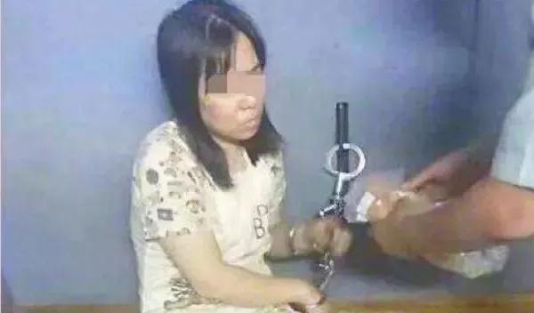 保姆纵火案死刑，林爸爸在微博发文悼念妻子和孩子，林爸爸一定要撑住