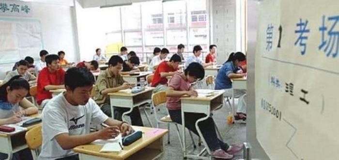 高考满分750,当年以749分考入清华的他,现生活怎么样?