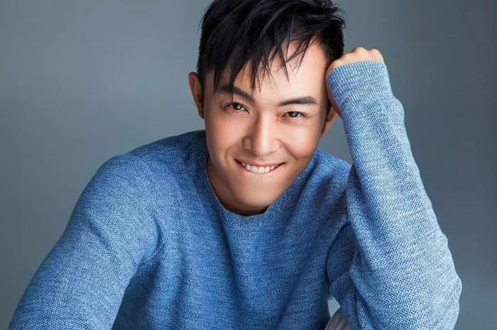 型男李晟烨化身隐世高人，毫不违和仙气十足！