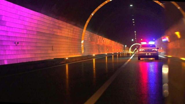 中国最深的隧道，埋在地下1650米，每年电费近千万